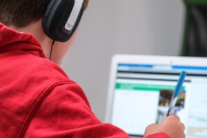 Revolutionizing Education: Homeschooling 2.0 with Modern Tech Tools